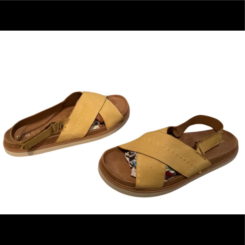 Women Toms Sandals Size 11M Leather Mustard